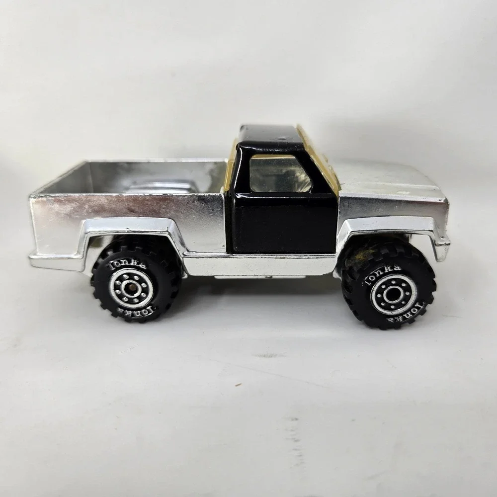 Tonka Chrome Rainbow Pressed Steel Lot of 5 1979 4 x 4 Truck Jeep Van Race Car